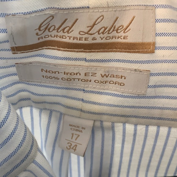 White button down with Light blue stripes by Roundtree & Yorke “Gold Label” - Picture 5 of 5
